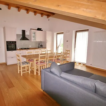 Apartament Casa Tulipano Gares